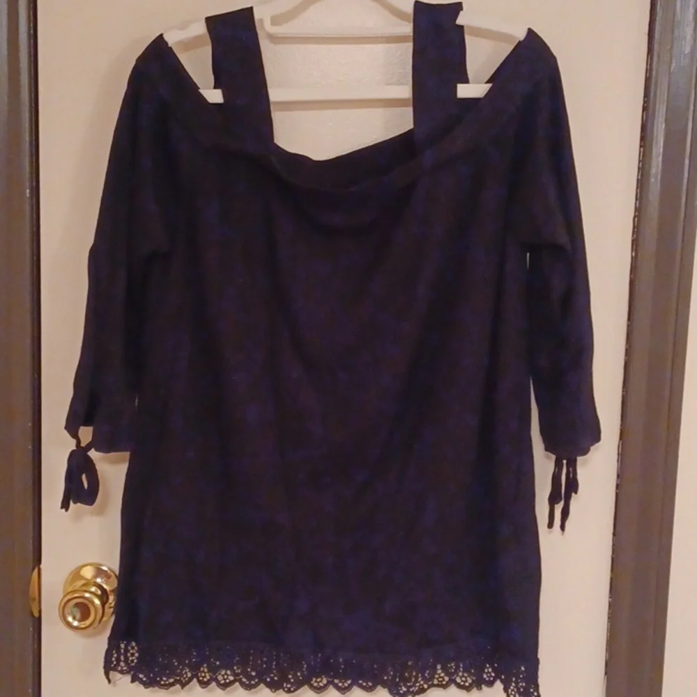 Chicos black cold shoulder sweater - Picture 2 of 8